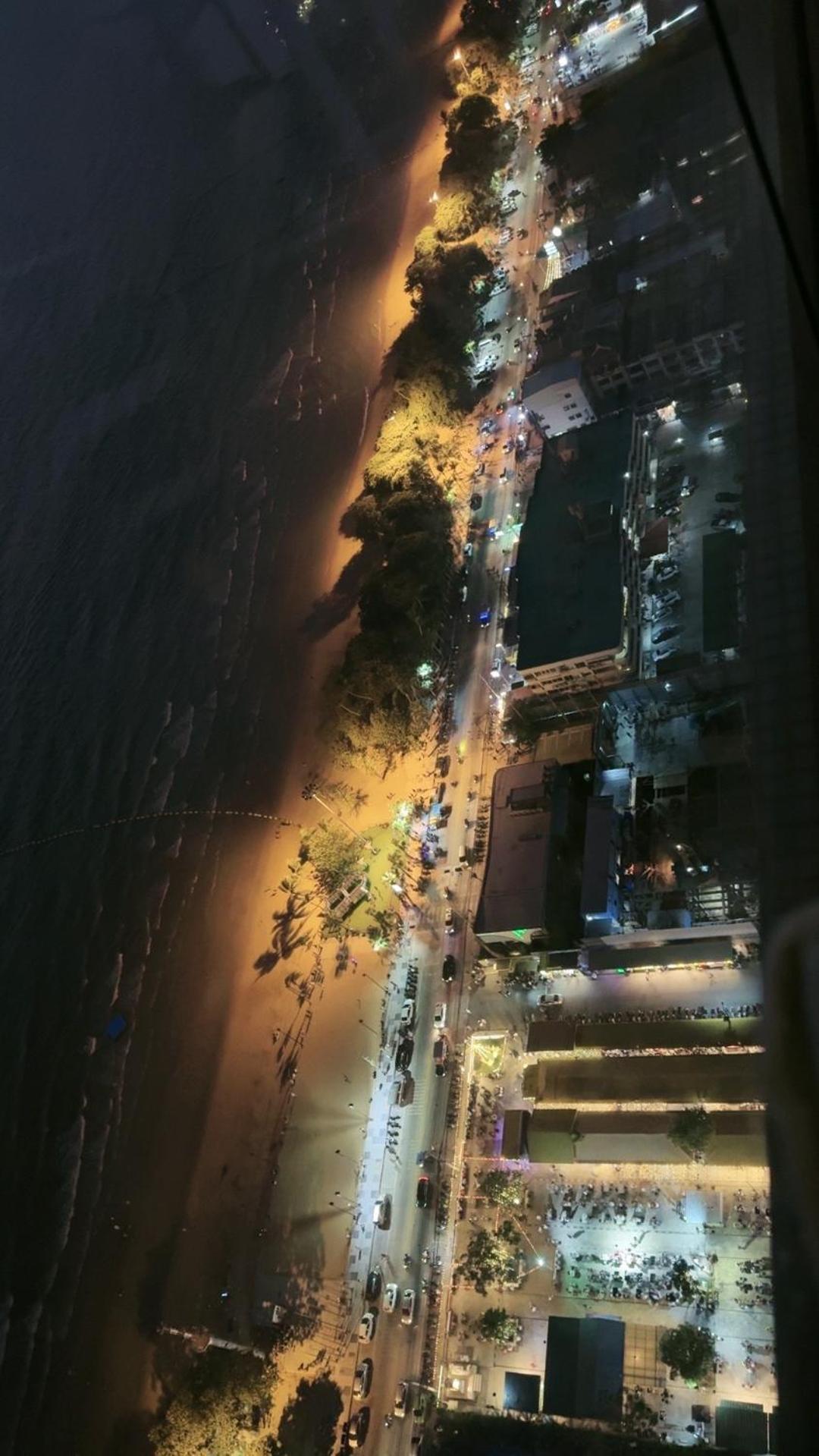Copacabana Beach Jomtien 科帕卡巴纳海乔木提安海滩毗邻乔木提安夜市 Ngoại thất bức ảnh