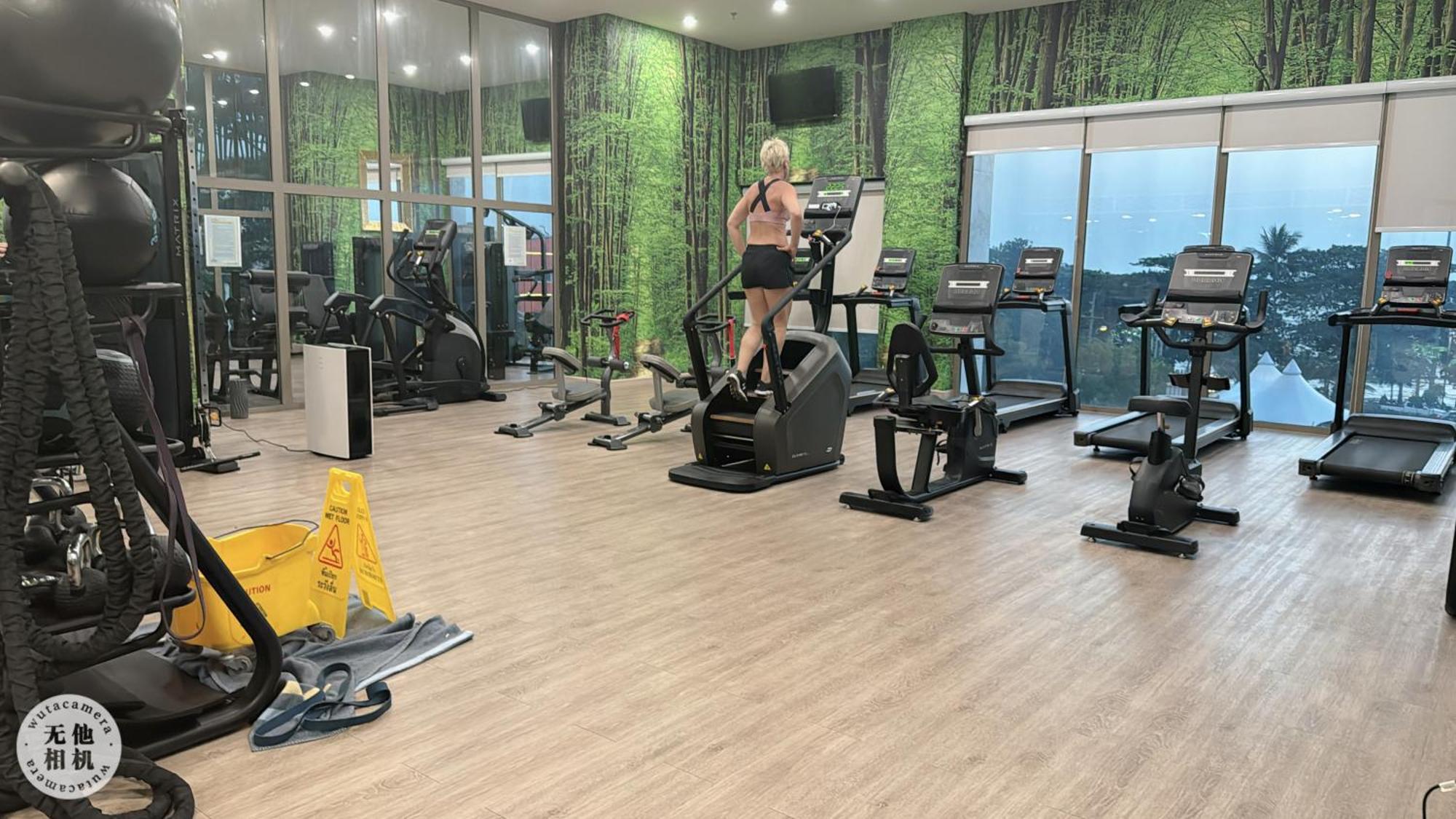 Copacabana Beach Jomtien 科帕卡巴纳海乔木提安海滩毗邻乔木提安夜市 Ngoại thất bức ảnh
