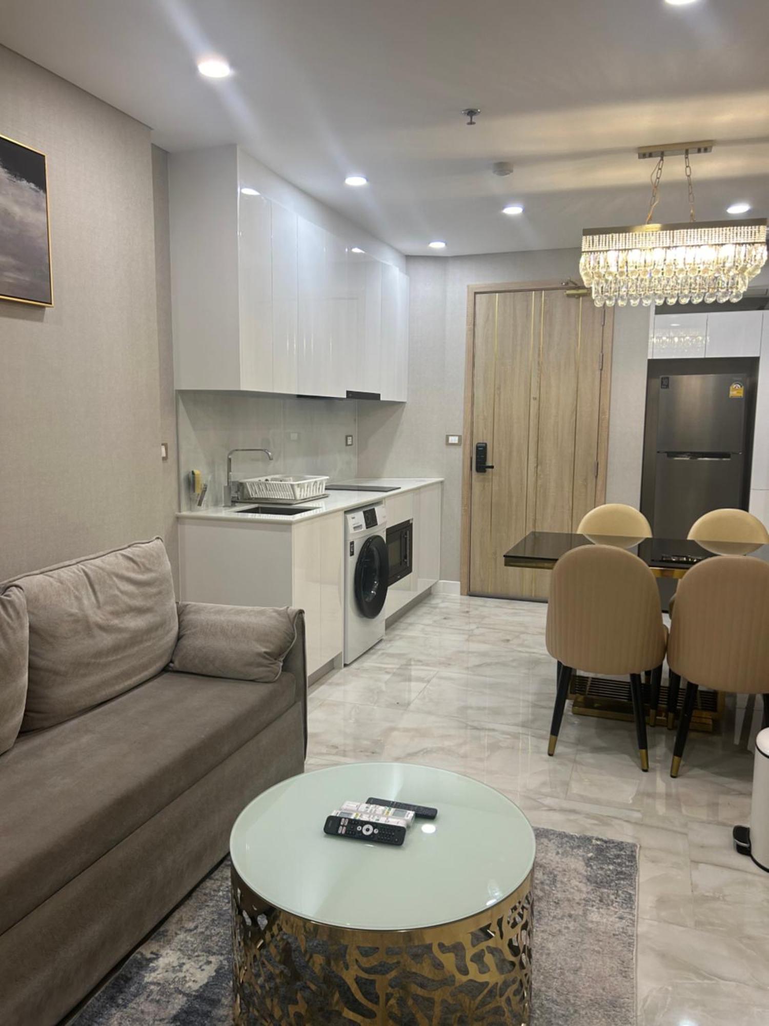 Copacabana Beach Jomtien 科帕卡巴纳海乔木提安海滩毗邻乔木提安夜市 Ngoại thất bức ảnh